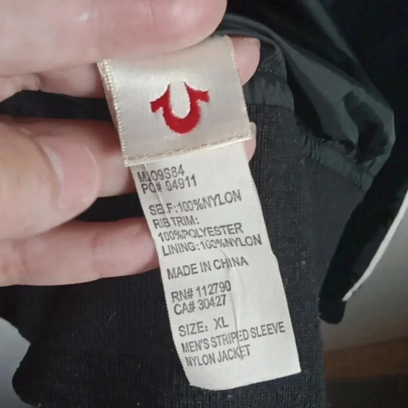 True Religion windbreaker men's Striped sleeve size extra large - Picture 6 of 8